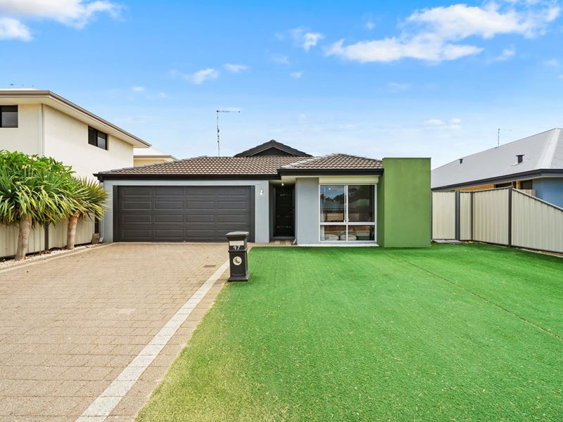 97 Oakleigh Drive, Erskine