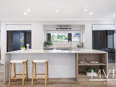 4 Wilsmore Grove, Kardinya WA 6163