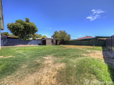 5 Warren Road, Maida Vale WA 6057