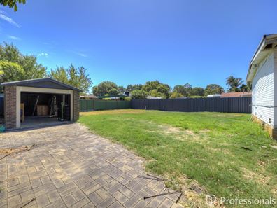 5 Warren Road, Maida Vale WA 6057