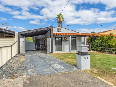 2/1 Quamby Place, Rockingham WA 6168