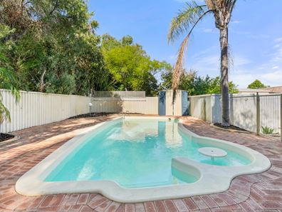 7 Lynda Crescent, Cooloongup WA 6168