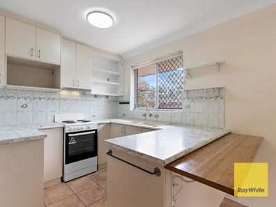 45 Huggins Road, Thornlie WA 6108