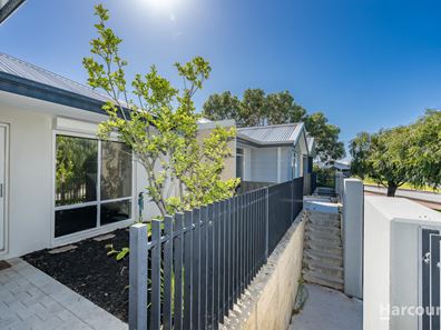 5 Lux Lane, Eglinton WA 6034
