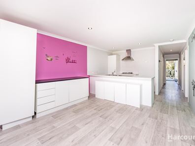 5 Lux Lane, Eglinton WA 6034