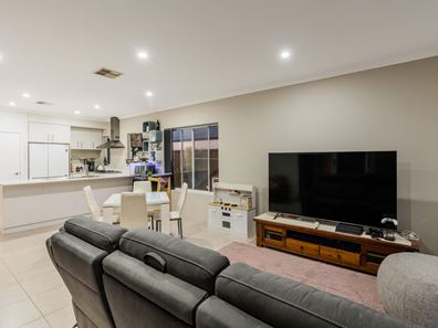 7 Wurdo Lane, Byford WA 6122