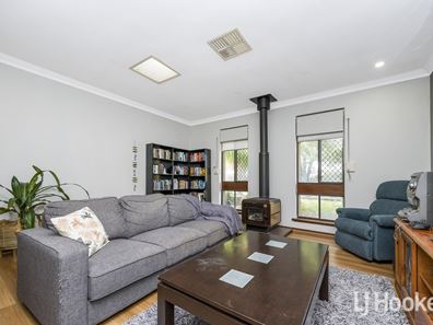 45 Matthew Way, Thornlie WA 6108