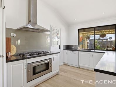 22 Porto Novo Mews, Secret Harbour WA 6173