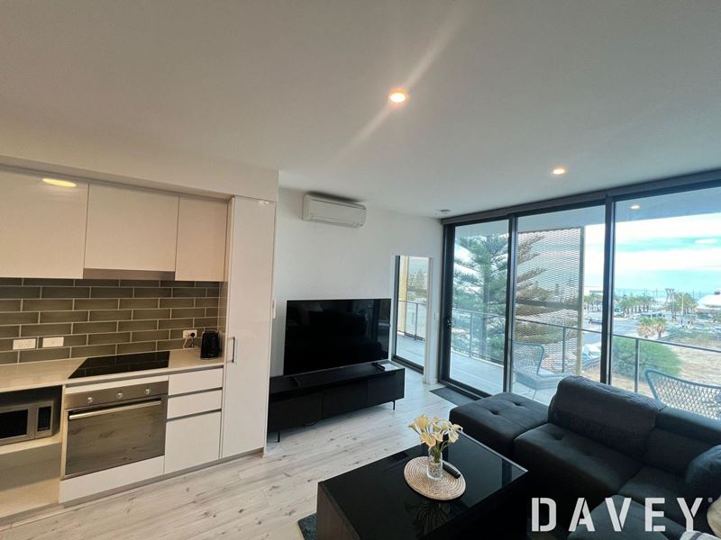 2/50 Filburn Street, Scarborough WA 6019