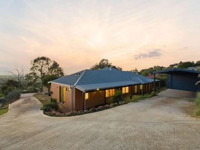 12 Rise Court, Mount Richon WA 6112