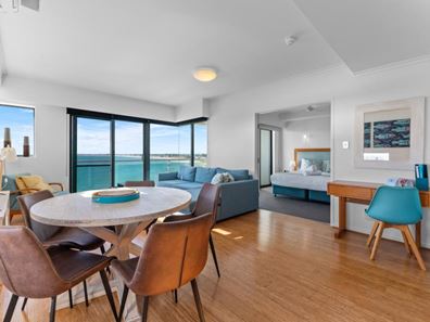 511/16 Dolphin Drive, Mandurah WA 6210