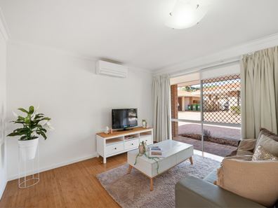 16/6-8 Pinewood Avenue, Kardinya WA 6163