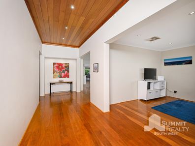 2 Lawson Road, Dalyellup WA 6230