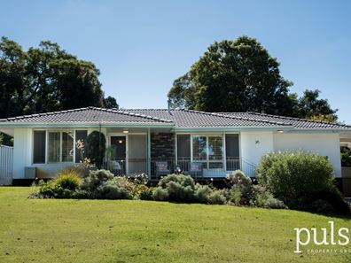 16 Massey Way, Rossmoyne WA 6148