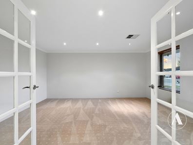 5 Alpina Bend, Canning Vale WA 6155
