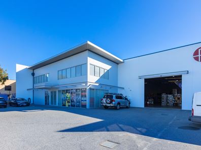 25 Beringarra Avenue, Malaga WA 6090
