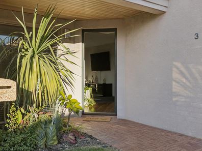 3/160 West Coast Drive, Sorrento WA 6020