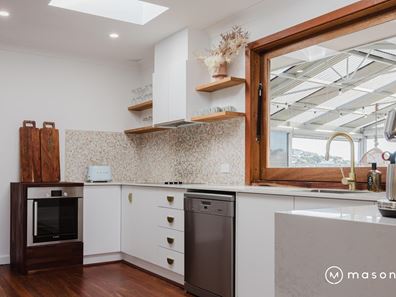 100 Middleton Road, Middleton Beach WA 6330