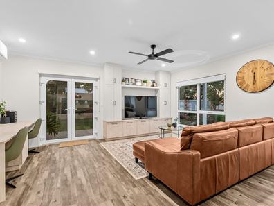 292 Kingsway, Darch WA 6065
