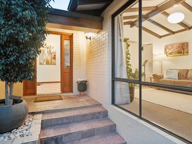 1 Odell Court, Carine WA 6020