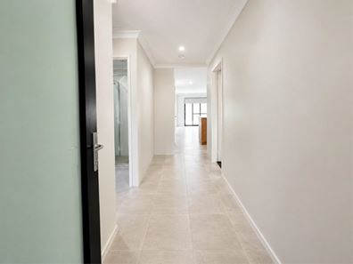 12 Bistre Way, Haynes WA 6112