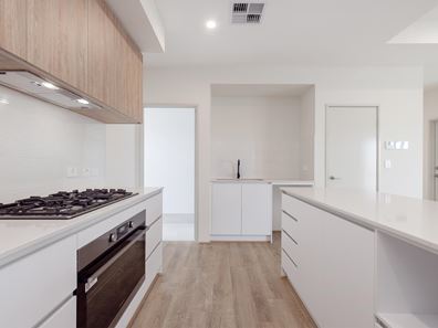 29 Wirra Corner, Wandi WA 6167