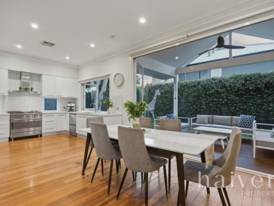 23 Kitchener Road, Melville WA 6156