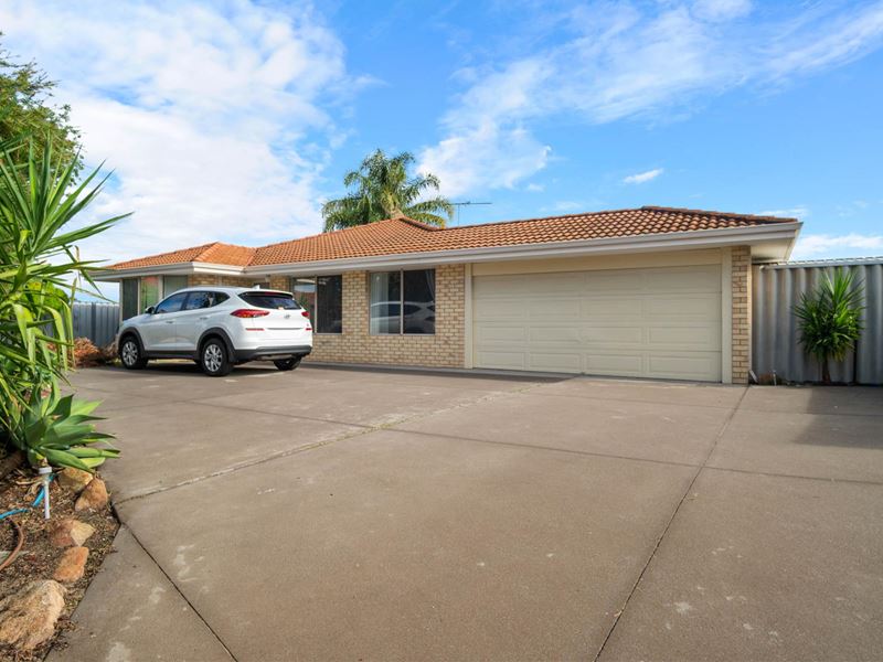 7 Riverside Lane, Seville Grove WA 6112