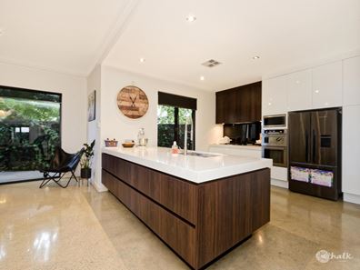 6 Boon Court, Rockingham WA 6168