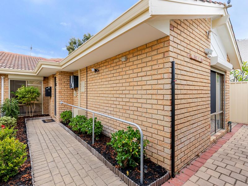 14/11 Merope Close, Rockingham WA 6168