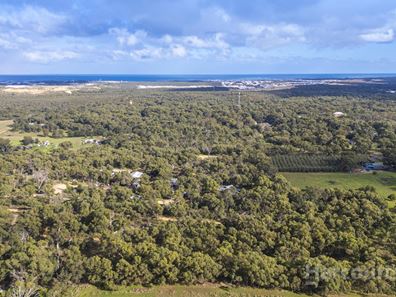 318 Karoborup Road, Carabooda WA 6033