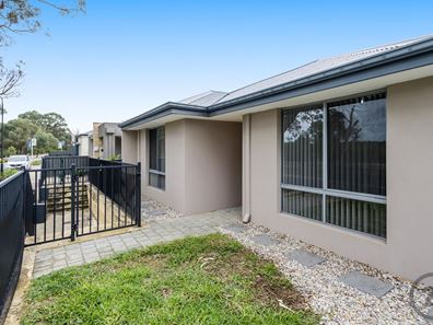 199 Lake Valley Drive, Lakelands WA 6180