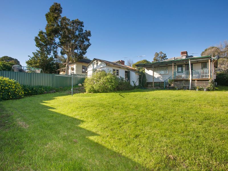 15 Koolgoo Way, Koongamia WA 6056