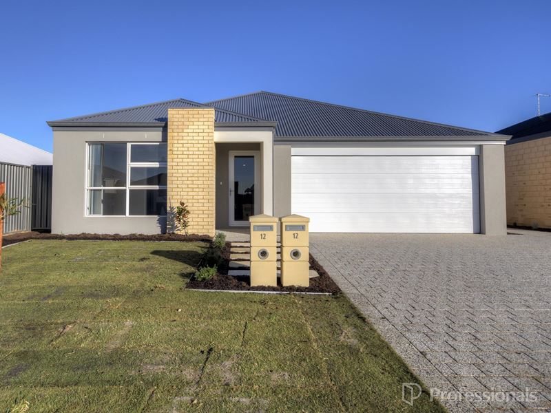 12 Kuranda Street, Yanchep WA 6035
