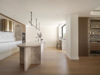 4/14 The Avenue, Crawley WA 6009