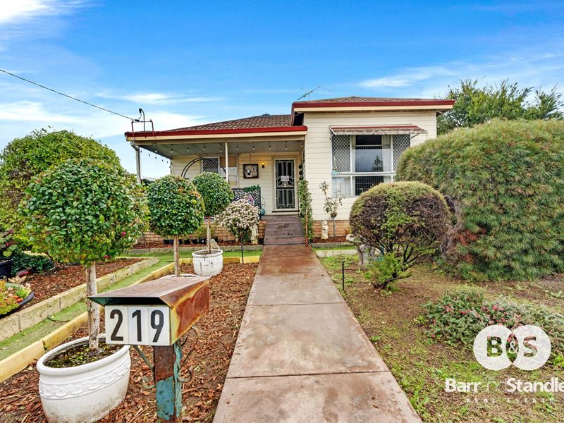 219 Steere Street North, Collie WA 6225