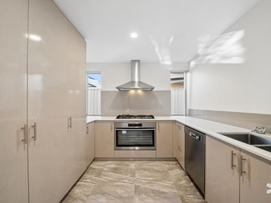 19A Marginata Parkway, Canning Vale WA 6155
