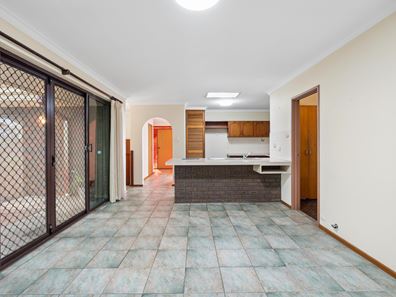 4 Gostelow Road, Glen Forrest WA 6071