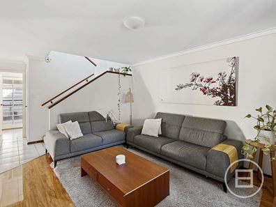 4/15 Daley Street, Yokine WA 6060