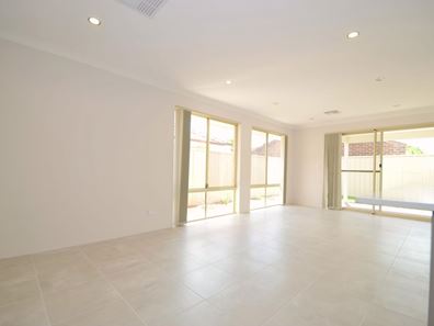 3 Evelyn Street, Gosnells WA 6110