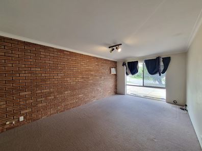 2b Broadhurst Cres, Bateman WA 6150