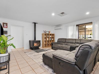 52 Shaw Street, West Lamington WA 6430