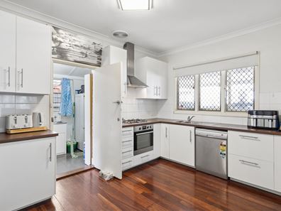3 Priestley Street, Embleton WA 6062