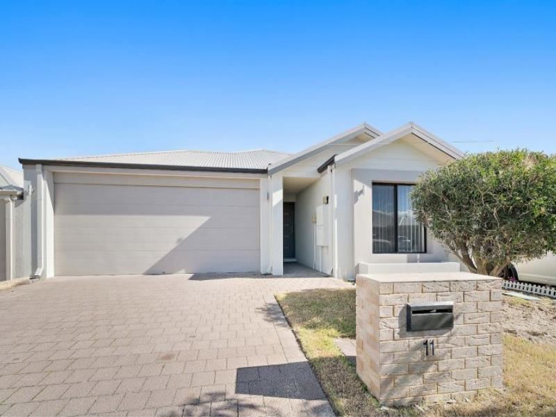 11 Schauss Road, Eglinton WA 6034