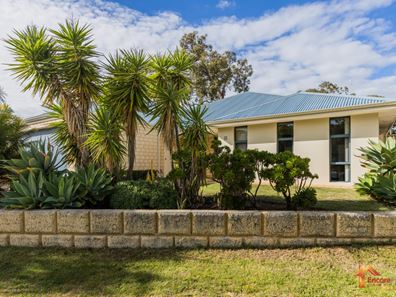 16 GELLIBRAND ROAD, Orelia WA 6167