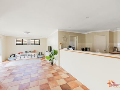 16 GELLIBRAND ROAD, Orelia WA 6167