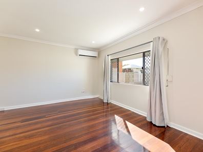 12 Viscount Road, Morley WA 6062