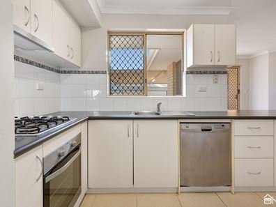 14 Kookaburra Way, Gosnells WA 6110
