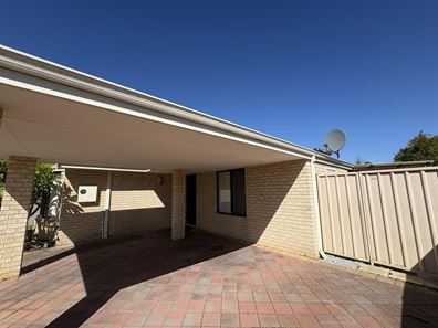 Unit 1/11 Norbertine Close, Queens Park WA 6107