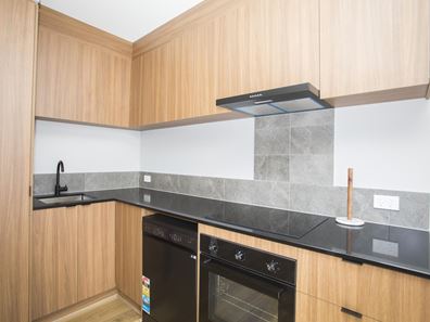 16b Horizon Road, Eglinton WA 6034